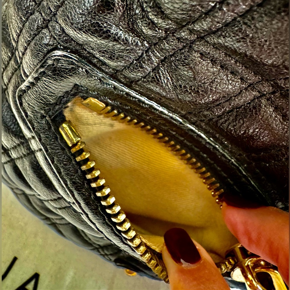 MARC JACOBS Black Quilted Calfskin Leather Banana Hobo Bag - Picture 5 of 15